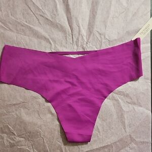 Victoria's Secret Fuchsia No Show Thong